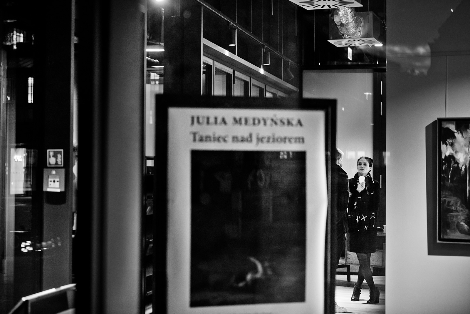 Opening: Julia Medyńska - Dancing by the Lake