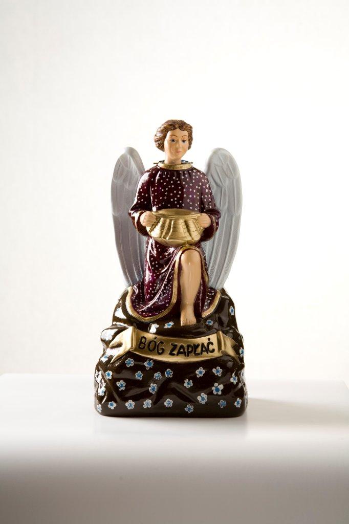 Jacek Łydżba - A God-bless-you Angel I (Gypsum, enamel | Wymiary: 0 x 35 cm | Cena: 900 PLN)