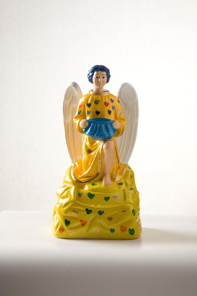 Jacek Łydżba - A God-bless-you Angel II (Gypsum, enamel | Size: 0 x 35 cm | Price: 900 PLN)