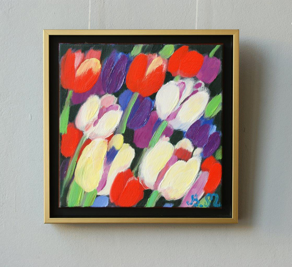 Beata Murawska - White tulips and other (Oil on Canvas | Wymiary: 35 x 35 cm | Cena: 2800 PLN)