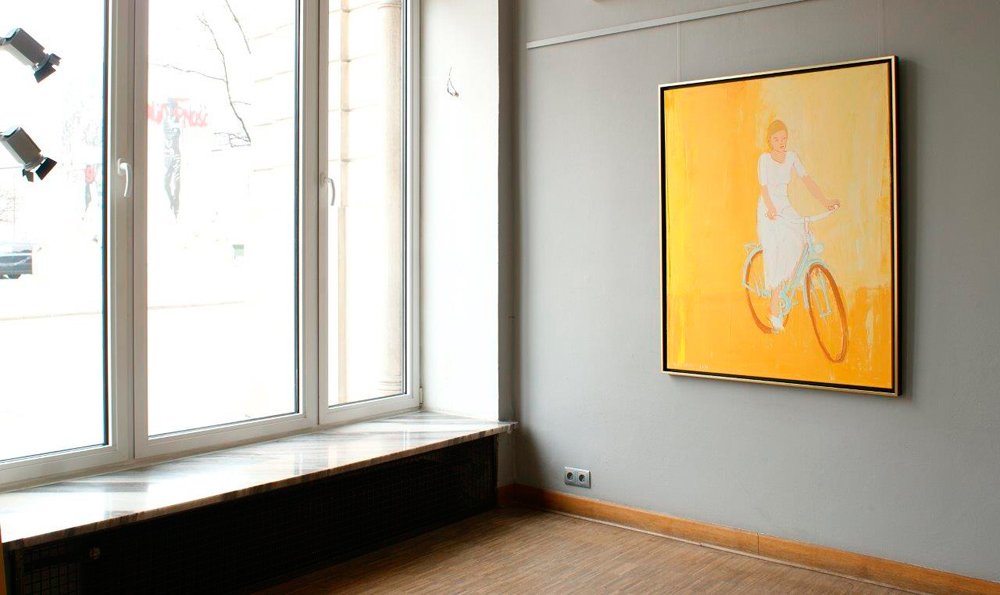 Jacek Łydżba - Cyclist in white dress (Oil on Canvas | Size: 105 x 125 cm | Price: 7000 PLN)