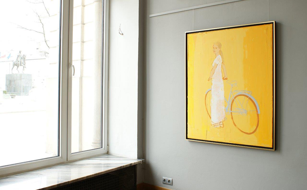 Jacek Łydżba - Cyclist on a yellow background (Oil on Canvas | Size: 105 x 125 cm | Price: 7000 PLN)