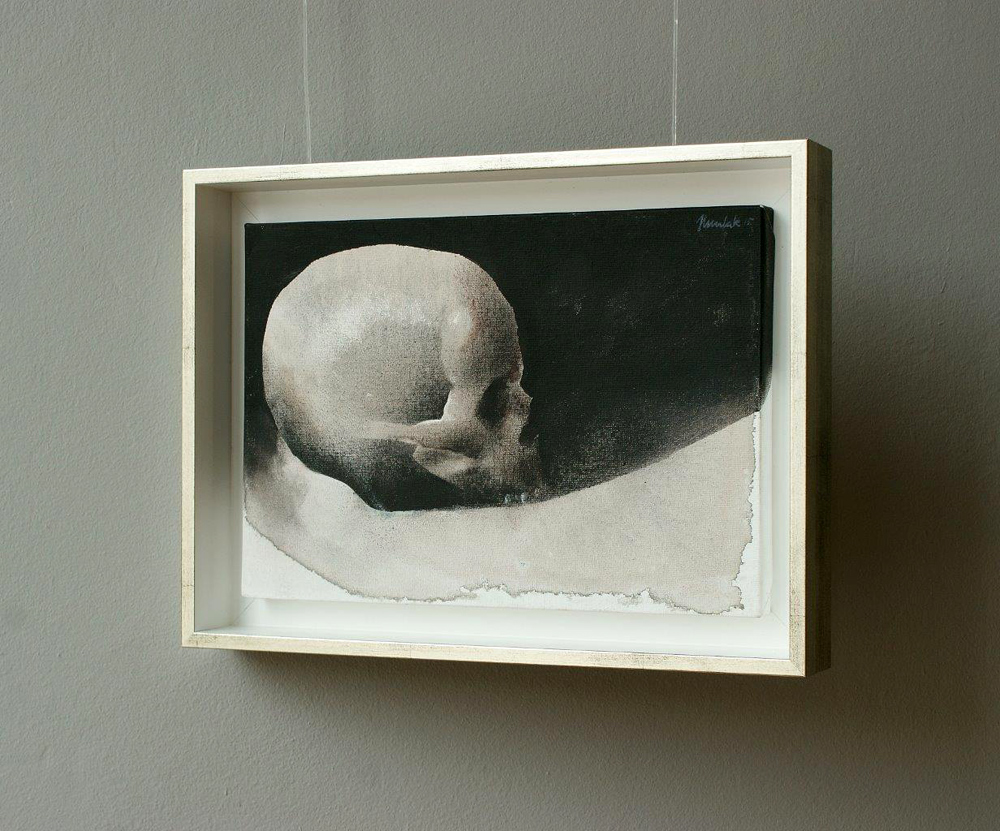 Łukasz Huculak - Skull No. 20 (Tempera on panel | Wymiary: 36 x 27 cm | Cena: 2300 PLN)