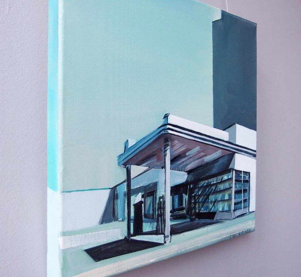 Maria Kiesner - Gas station No 1 (Tempera on canvas | Wymiary: 40 x 40 cm | Cena: 2400 PLN)