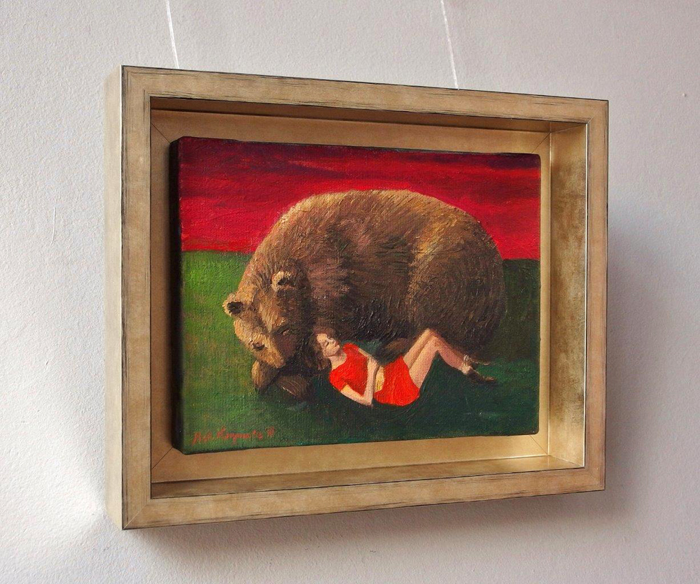 Katarzyna Karpowicz - Girl and bear (Oil on Canvas | Wymiary: 31 x 25 cm | Cena: 3500 PLN)