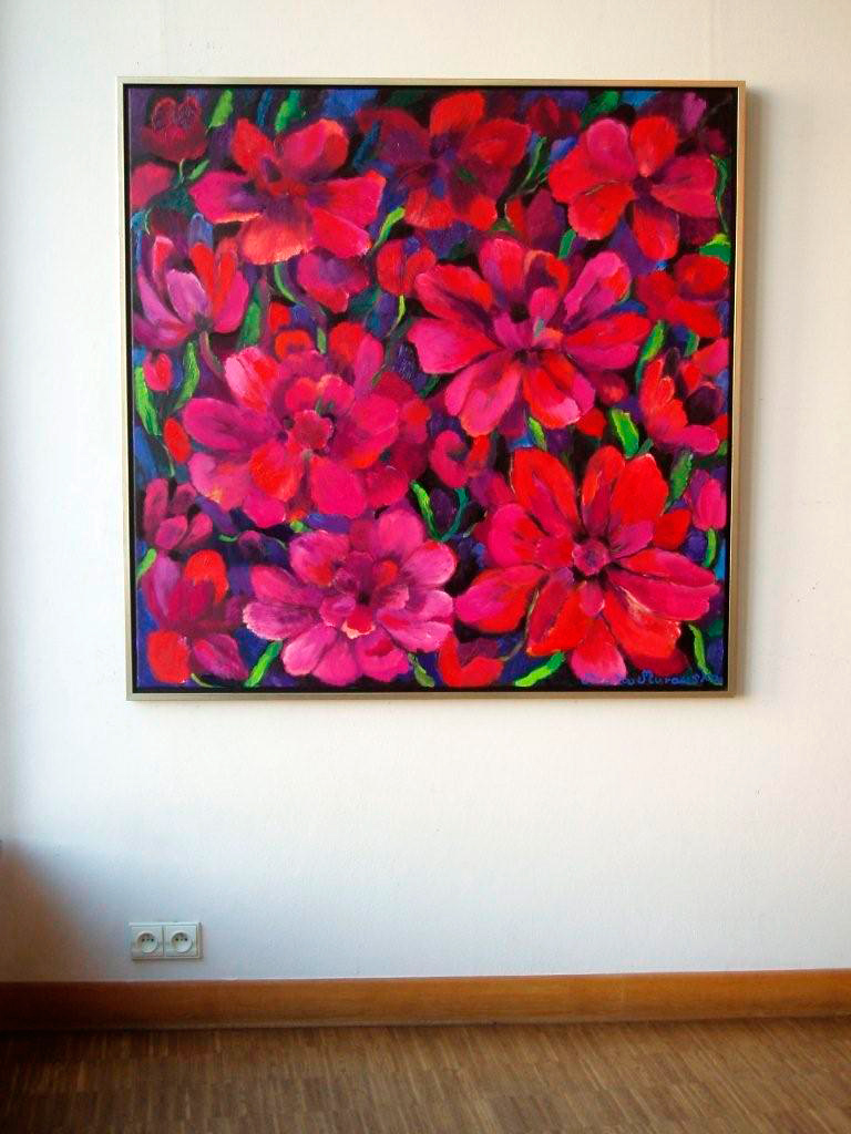 Beata Murawska - Dark purple flowres (Oil on Canvas | Wymiary: 125 x 125 cm | Cena: 6300 PLN)